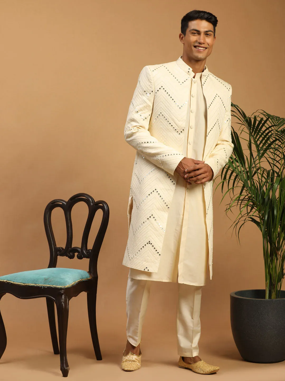 SHRESTHA By VASTRAMAY Men's Cream Solid Kurta Pant Set With Mirror Over Coat Combo Set