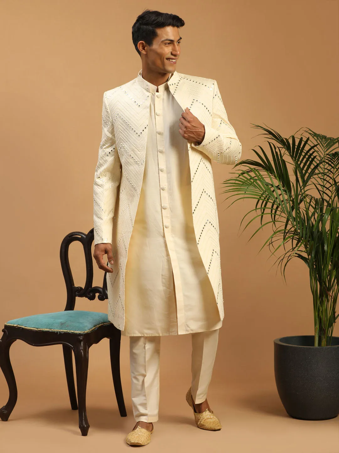 SHRESTHA By VASTRAMAY Men's Cream Solid Kurta Pant Set With Mirror Over Coat Combo Set